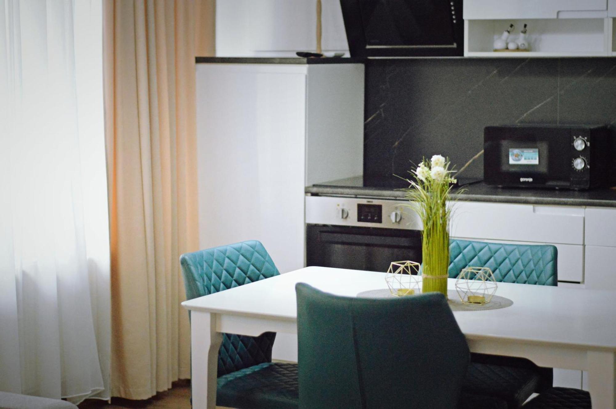 Pension Delia Gardens Timisoara Exterior photo